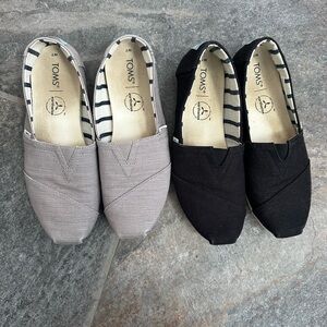 TOMS Dual Pack Gray and Black Slip-Ons